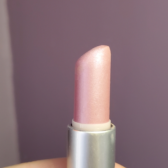 MAC Pervette Lipstick - Picture 2 of 6